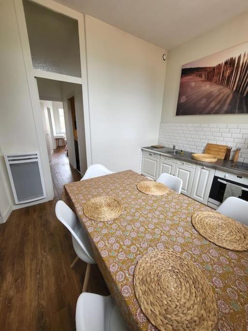 Apartament Le P'Tit Nid Parthenay Zewnętrze zdjęcie