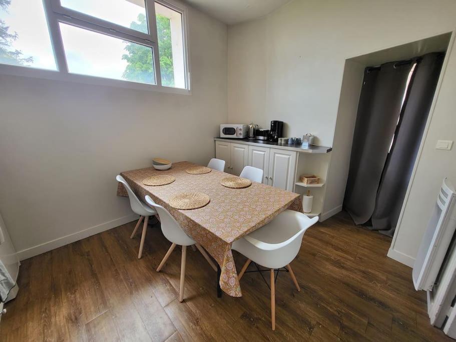Apartament Le P'Tit Nid Parthenay Zewnętrze zdjęcie